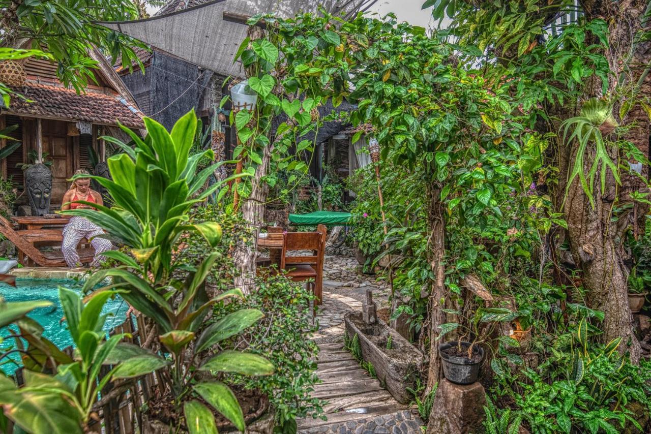 Santhiku Hotel & Spa Lovina  Exterior photo